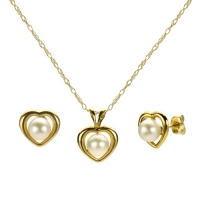 Heart Shape 14k Yellow Gold and 5-6mm White Cultured Pearl High Luster Pendant Necklace 16 Length with Matching Heart Shape Stud Earring.