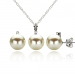 Sterling Silver 9-10mm Freshwater-white Cultured Pearl with .03ctw Diamond Necklace Earring Set with 18 Length, Sterling Silver Chain.