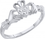 White Gold and Diamond Heart Ring 0.02 Carat (cttw) [Size 6.5]