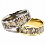 His & Hers Camouflage Real Forest Oak Camo TITANIUM Wedding rings set. AVAILABLE SIZES men's 5,6,7,8,9,10,11,12,13; women's set: 5,6,7,8,9,10. CONTACT US BY EMAIL THROUGH AMAZON WITH SIZES AFTER PURCHASE!